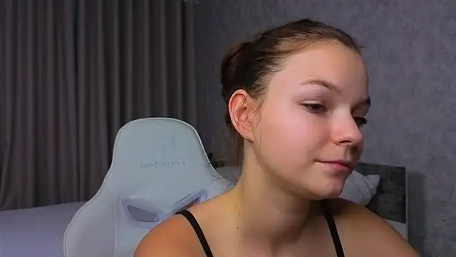 ElizaPizza online show from May 25, 5:19 pm