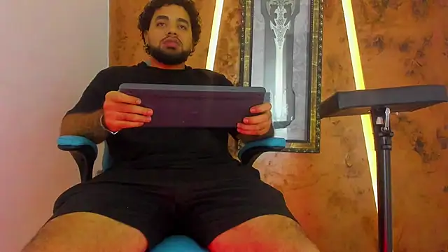 Snapshot of Chris_Evans22 chatting on February 22, 12:47 pm Chris Evans22 online show from February 22, 12:47 pm