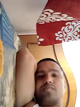 Snapshot of Mumbai_handsom92 chatting on February 7, 7:34 am Mumbai handsom92 online show from February 7, 7:34 am