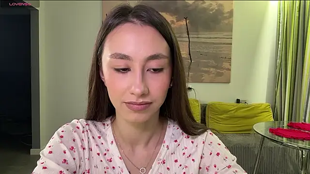 Snapshot of DeliaPesta chatting on February 27, 7:47 pm DeliaPesta online show from February 27, 7:47 pm