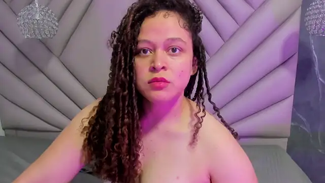 Snapshot of IrinaVoshh_ chatting on February 13, 7:21 pm IrinaVoshh online show from February 13, 7:21 pm