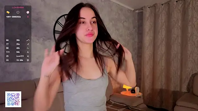 Snapshot of MarcelinaMei chatting on February 14, 4:20 am MarcelinaMei online show from February 14, 4:20 am