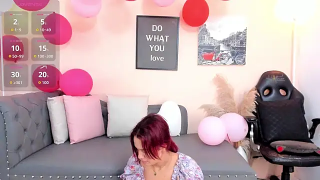 Snapshot of victoriazans chatting on February 12, 4:07 am victoriazans online show from February 12, 4:07 am