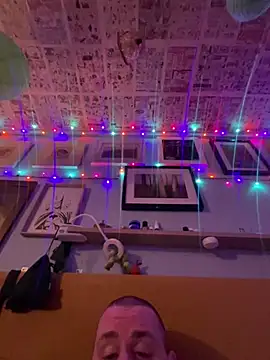 Snapshot of dribbleandthrob chatting on February 11, 5:56 am dribbleandthrob online show from February 11, 5:56 am