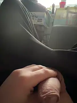 twankletoes1234 online show from April 19, 5:07 am