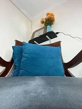 Snapshot of LilaRvsh chatting on July 16, 6:03 pm LilaRvsh online show from July 16, 6:03 pm