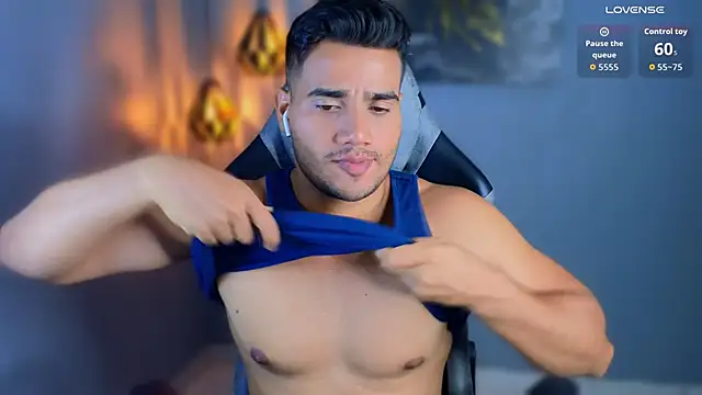 AndresRodriguez1 online show from May 4, 12:50 am