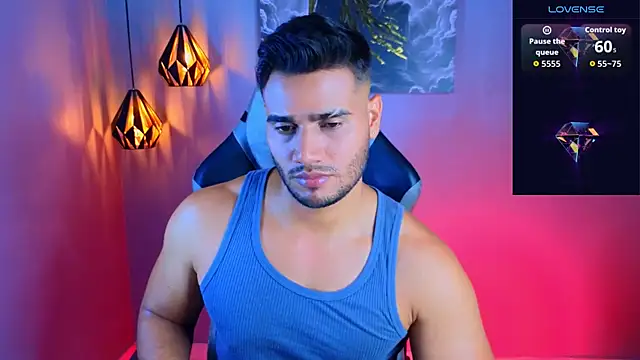 AndresRodriguez1 online show from May 15, 12:28 am