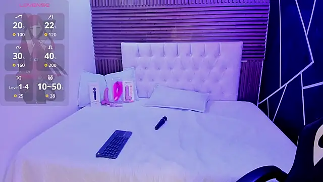 shaden  online show from April 9, 9:20 pm