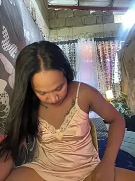 Snapshot of Queen-barbie chatting on April 29, 5:00 am Queen-barbie online show from April 29, 5:00 am