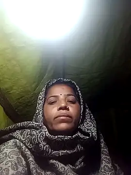 Snapshot of Manu_mehta chatting on February 5, 11:42 pm Manu mehta online show from February 5, 11:42 pm