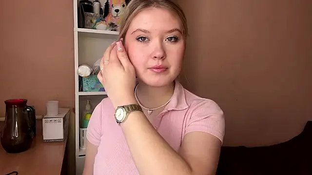 Snapshot of colamy chatting on February 21, 7:20 am colamy online show from February 21, 7:20 am