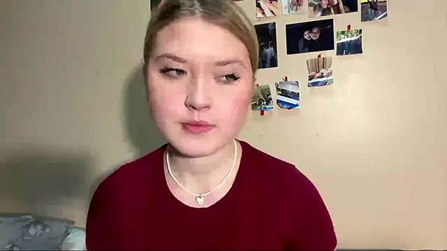 Snapshot of colamy chatting on February 28, 2:51 pm colamy online show from February 28, 2:51 pm