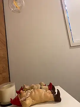 D 7ex online show from February 4, 9:53 pm