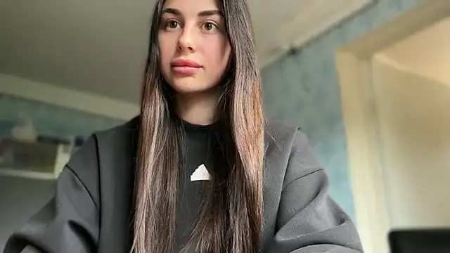 LiluMartiznir online show from June 2, 11:34 am