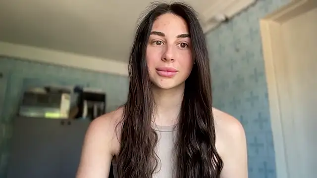 LiluMartiznir online show from June 18, 9:14 am