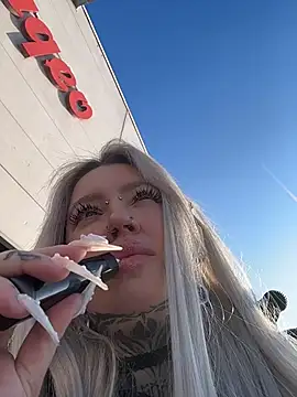 Chiibi online show from February 18, 9:27 am