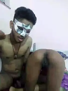 Snapshot of Anku11122 chatting on March 16, 6:23 pm Anku11122 online show from March 16, 6:23 pm