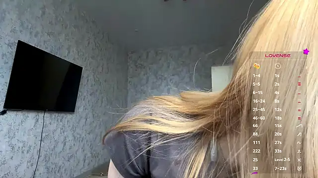 Snapshot of ViolaFaa chatting on February 15, 7:51 am ViolaFaa online show from February 15, 7:51 am