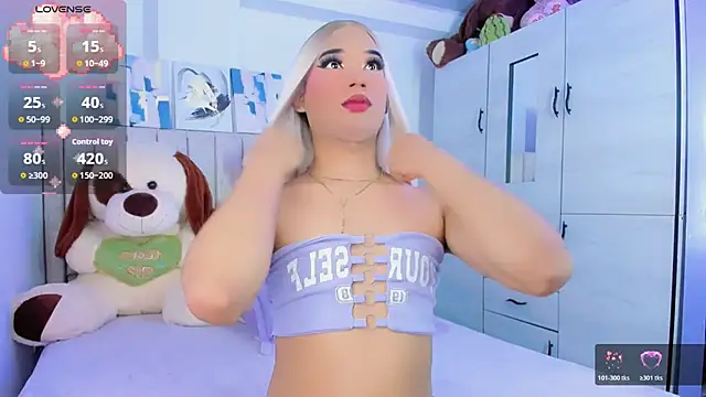 Snapshot of baby_cleo_ chatting on March 13, 1:40 pm baby cleo online show from March 13, 1:40 pm