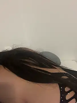 Snapshot of shasha2026 chatting on February 3, 5:51 pm shasha2026 online show from February 3, 5:51 pm