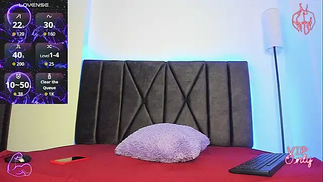 Snapshot of StellayDrake chatting on February 12, 2:12 pm StellayDrake online show from February 12, 2:12 pm