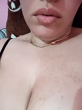 Snapshot of kamilia_sexyy chatting on April 7, 10:53 pm kamilia sexyy online show from April 7, 10:53 pm