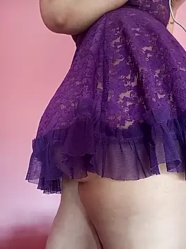 Snapshot of kamilia_sexyy chatting on April 11, 4:55 pm kamilia sexyy online show from April 11, 4:55 pm