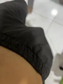 jpgrier online show from April 27, 11:47 pm