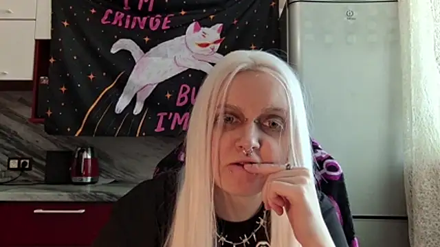 Snapshot of god_of_stories chatting on February 12, 11:38 am god of stories online show from February 12, 11:38 am