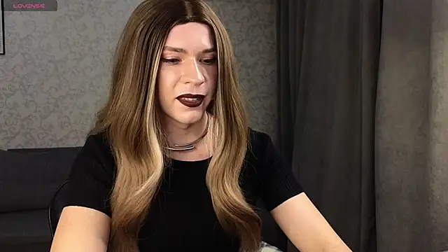 Anna inHear online show from April 16, 5:36 pm