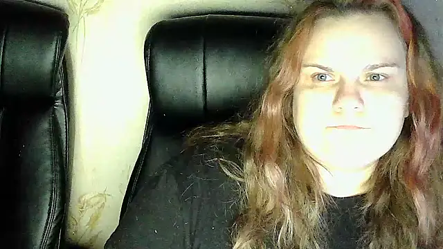 Snapshot of DollyGersoon chatting on February 5, 7:51 pm DollyGersoon online show from February 5, 7:51 pm