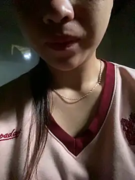 Snapshot of Myimy chatting on April 8, 1:16 am Myimy online show from April 8, 1:16 am