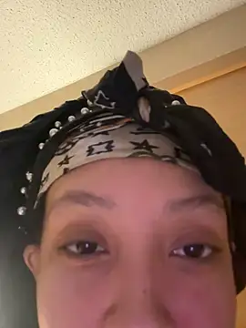 itzstarrbaby online show from March 1, 7:32 am