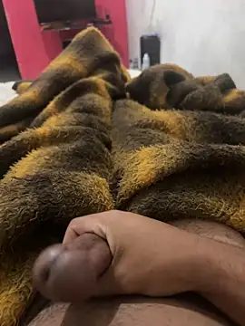 Snapshot of MarceloJr21 chatting on February 28, 6:03 am MarceloJr21 online show from February 28, 6:03 am