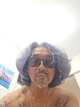 Snapshot of MtaS1 chatting on February 13, 2:18 am MtaS1 online show from February 13, 2:18 am