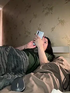 Naughtgirl 2026 online show from March 3, 12:00 pm