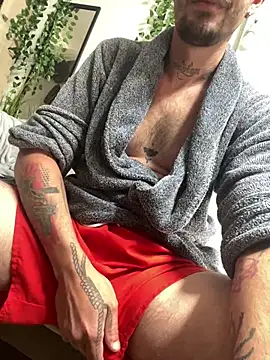 Piratee666 online show from May 13, 11:29 am