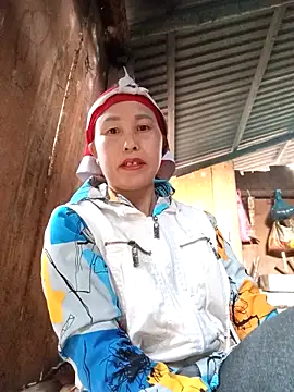 Snapshot of lena-cute chatting on February 3, 3:59 am lena-cute online show from February 3, 3:59 am