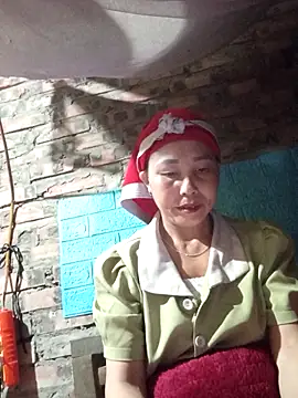 Snapshot of lena-cute chatting on February 15, 10:28 pm lena-cute online show from February 15, 10:28 pm