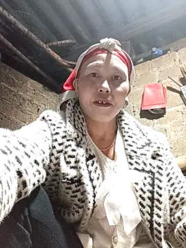 Snapshot of lena-cute chatting on February 16, 12:45 pm lena-cute online show from February 16, 12:45 pm