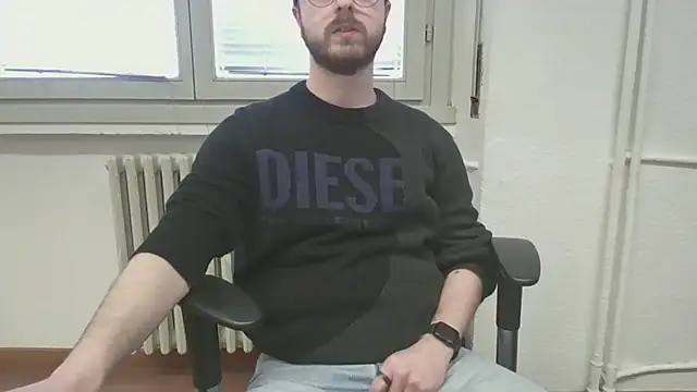 Snapshot of ItalianAlex chatting on February 26, 2:05 pm ItalianAlex online show from February 26, 2:05 pm