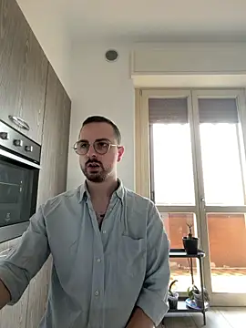 ItalianAlex online show from May 18, 7:58 am