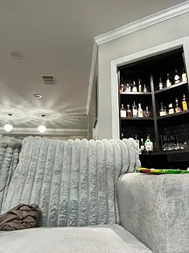 Snapshot of xxlivecouple chatting on February 20, 6:37 am xxlivecouple online show from February 20, 6:37 am