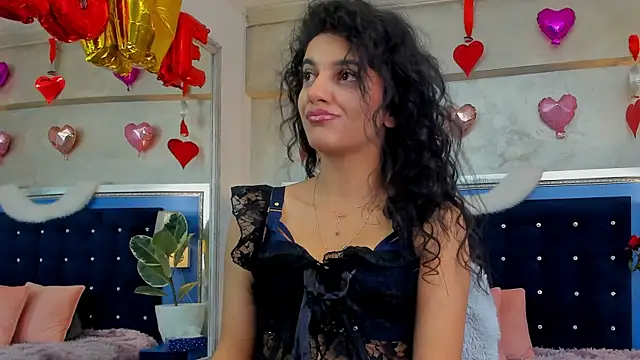 YasmineDelight online show from February 17, 8:44 am