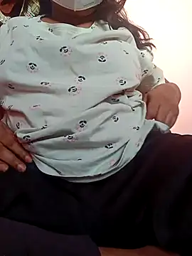 Snapshot of vyshali_vyshu chatting on February 4, 12:11 pm vyshali vyshu online show from February 4, 12:11 pm