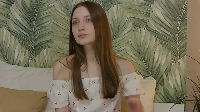 EmmaSagge online show from February 4, 7:03 am