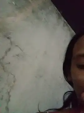 loveofpetitegirls34 online show from April 18, 7:58 pm