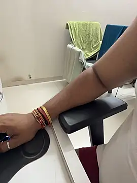 Snapshot of Rah0091 chatting on February 6, 3:15 pm Rah0091 online show from February 6, 3:15 pm