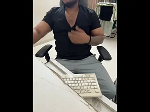 Snapshot of Rah0091 chatting on February 25, 6:50 pm Rah0091 online show from February 25, 6:50 pm